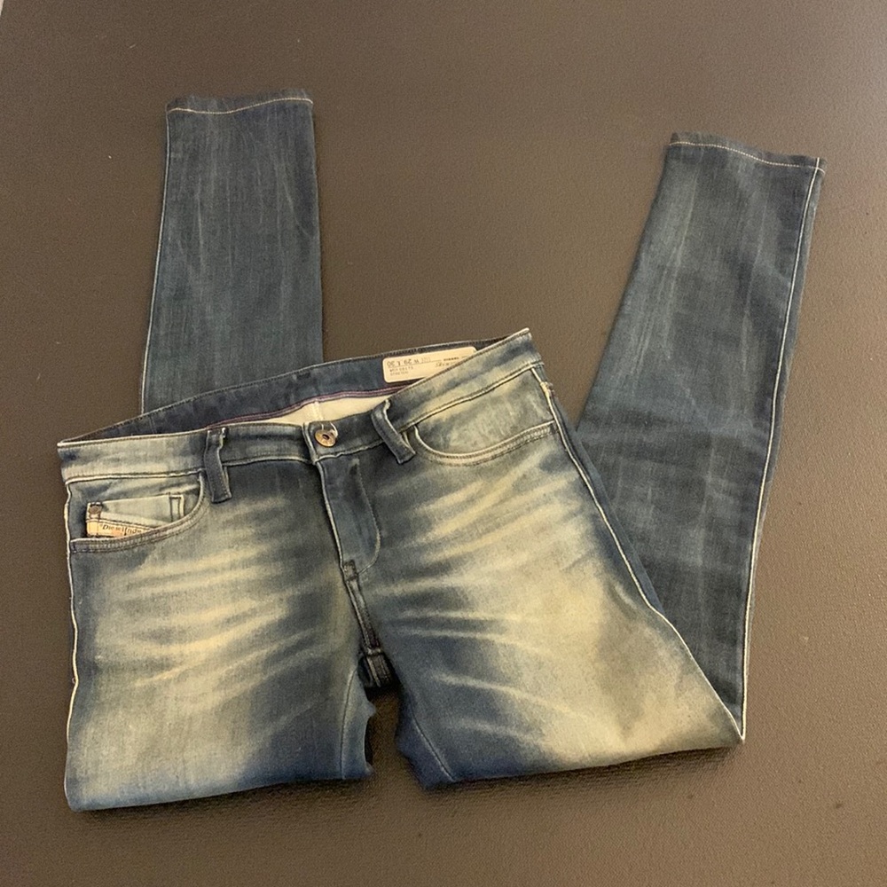 EUC Diesel Skinzee Low Rise Skinny Jeans-29/30